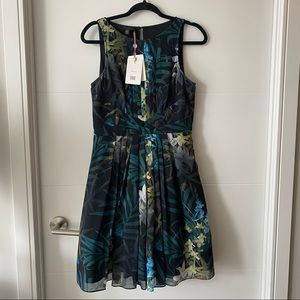 Ted Baker Floral Print Midi Dress Size 2. New With Tags! NEVER WORN!